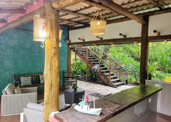 Suites Manjuba Praia De Sta Tereza, 800M Da Vila